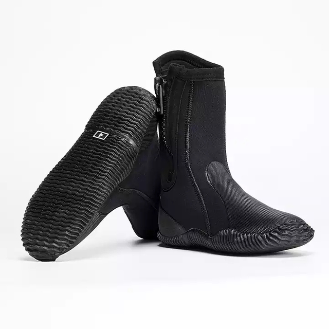 2021 Hot Selling Black Color Surfing Swimming Scuba Shoes 5mm Thickness Zipper Neoprene Wet Suit Diving Boot with Stripe